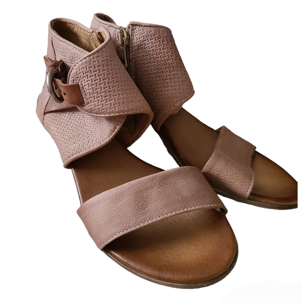 MIZ MOOZ | NEW YORK CITY | CHEERFUL LEATHER SANDAL | SIZE (37) 6.5 - 7 - Picture 2 of 12